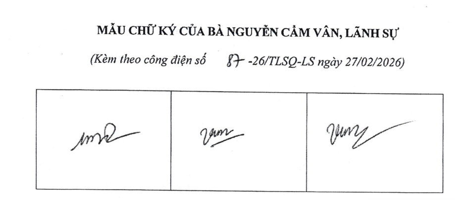 Thông báo chữ ký của đồng chí Nguyễn Cẩm Vân, Lãnh sự Việt Nam tại Hồng Kông